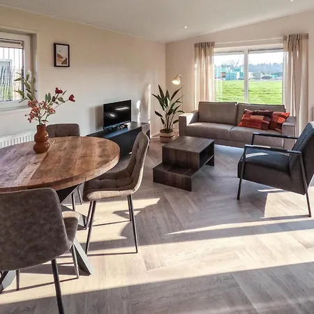2 Bedroom Lovely In Holiday home Hulshorst