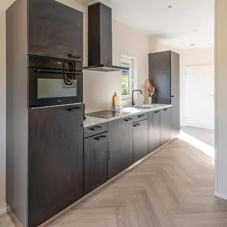 2 Bedroom Lovely In Holiday home *