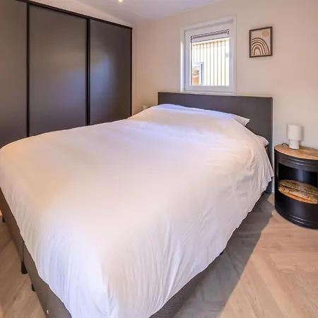 Holiday home 2 Bedroom Lovely In Hulshorst