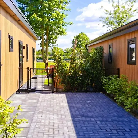2 Bedroom Lovely In